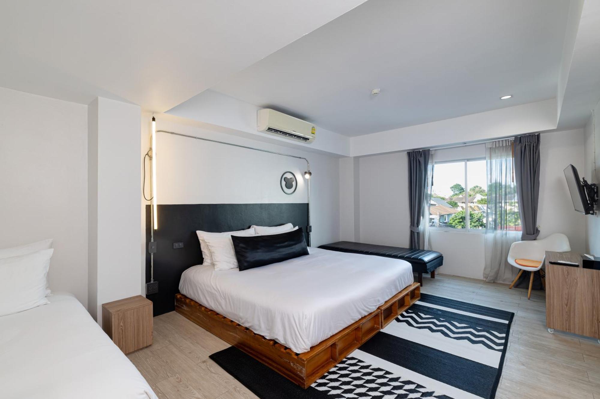 The Core Gallery Hotel Чиангмай Екстериор снимка