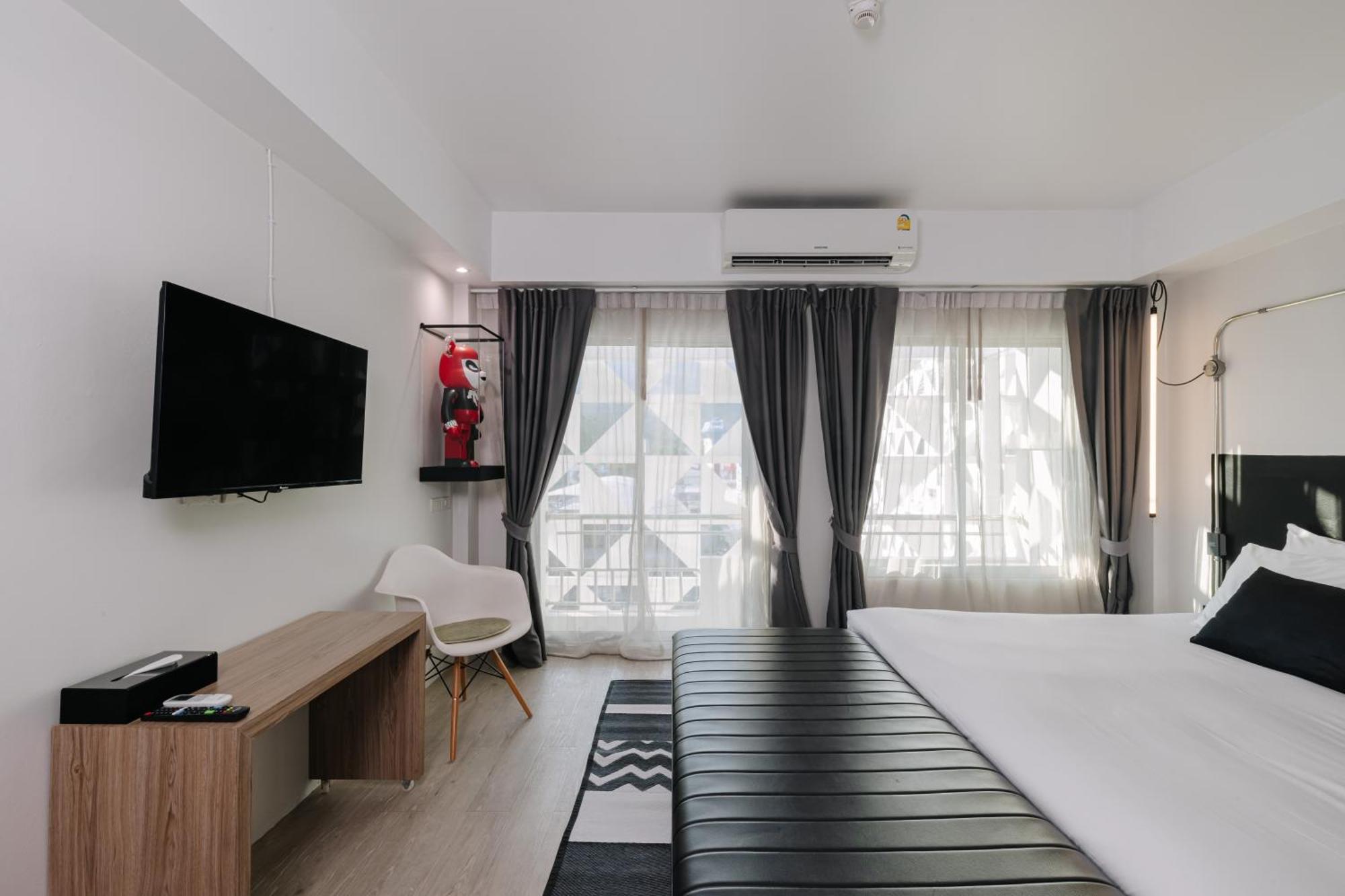 The Core Gallery Hotel Чиангмай Екстериор снимка