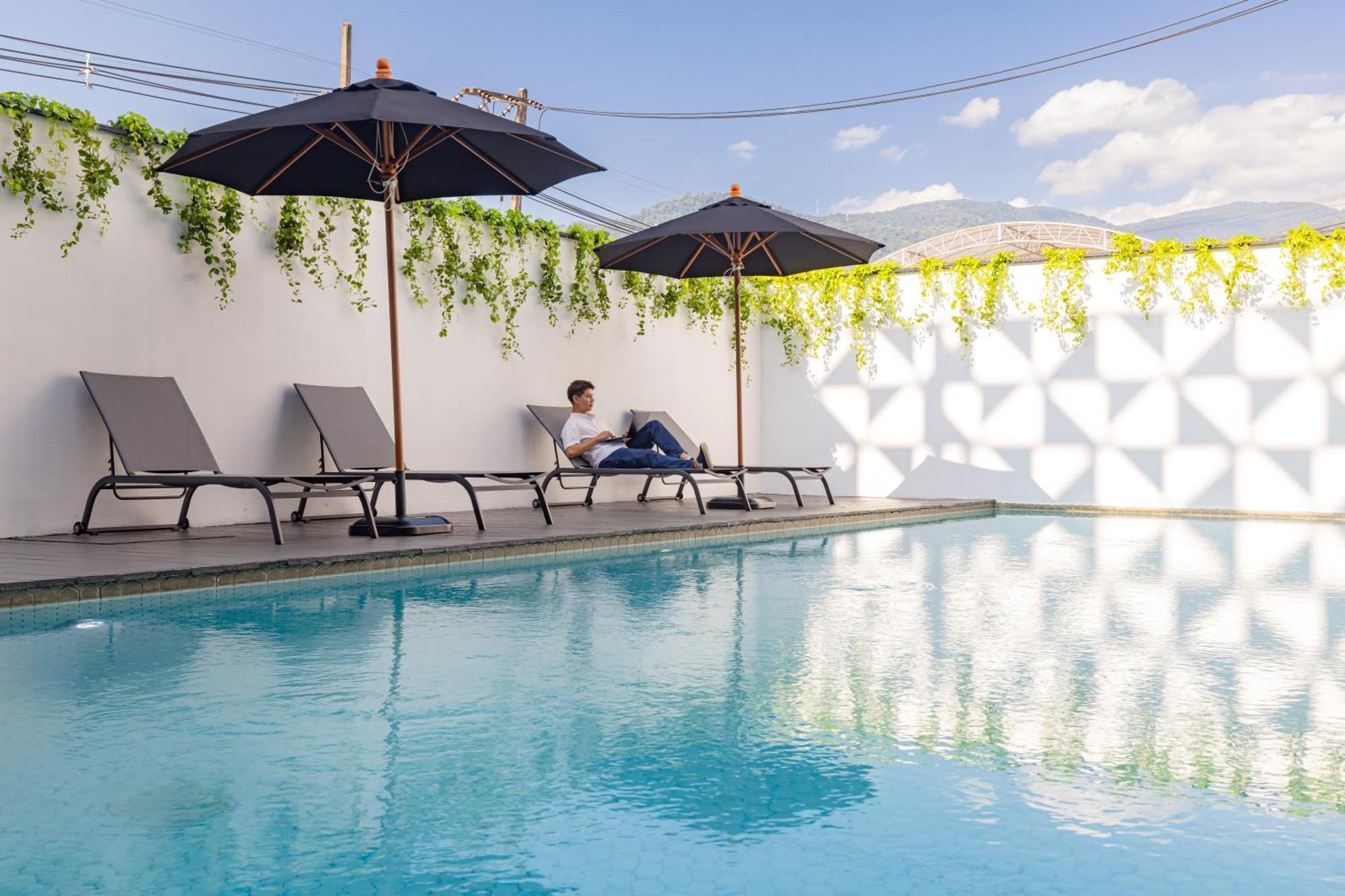 The Core Gallery Hotel Чиангмай Екстериор снимка